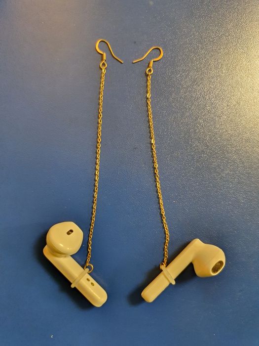 Cerceluși suport pentru casti audio, nou-nouțe