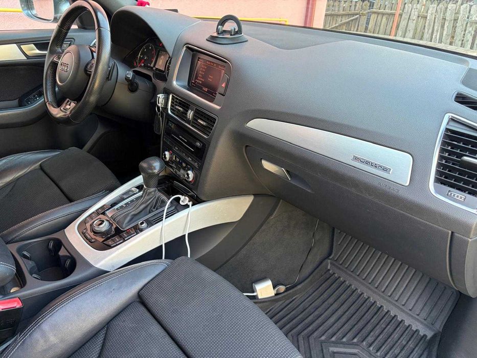 Vand Audi Q5 Sline Facelift 2.0 TDI 177 CP Automat