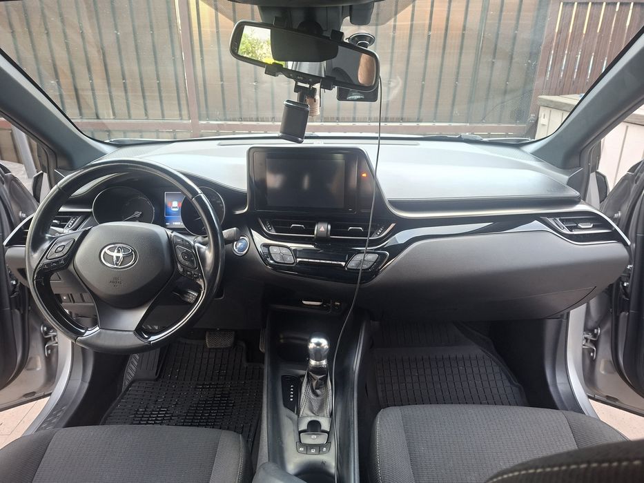 Toyota C-HR 1.8 Hybrid Active 2WD e-CVT