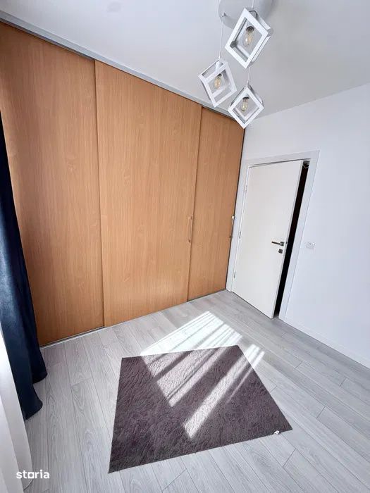 Apartament cu 3 camere, 66 mp, balcon, zona Terra