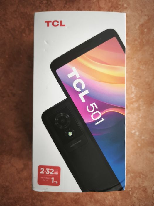 TCL 501 Smartphone nou