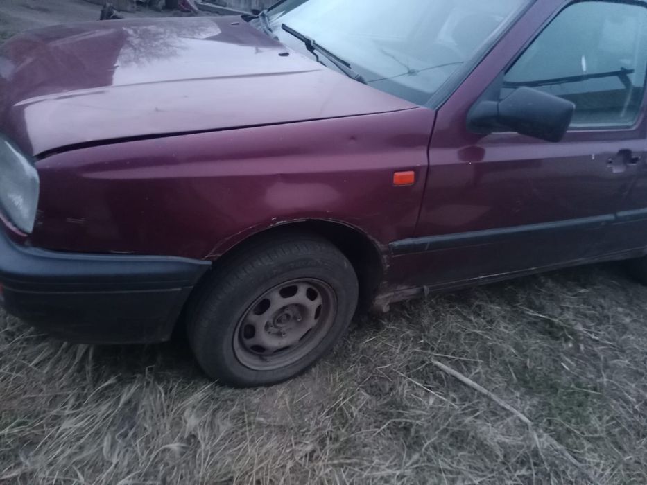 Продам Гольф 3, на ходу ездит,