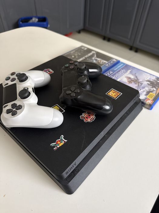 PS4 Slim 1 Тb, +20 игр