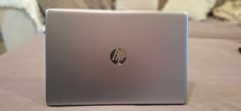 15.6" Kато нов лаптоп HP 250 G6 Intel® Core™ i5-7200U 256 SSD
