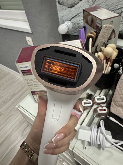 Фотоепилатор Philips Lumea