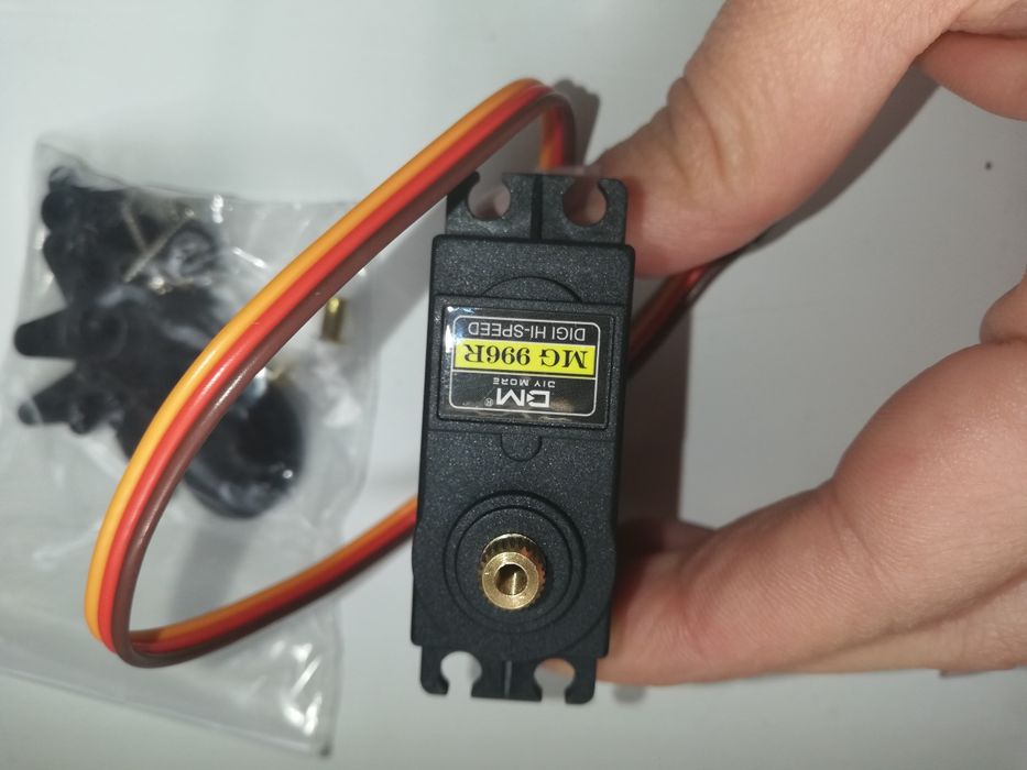 Servo motor MG996R navomodel pescuit