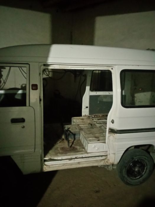 Дамас 2 ешик том капот бор