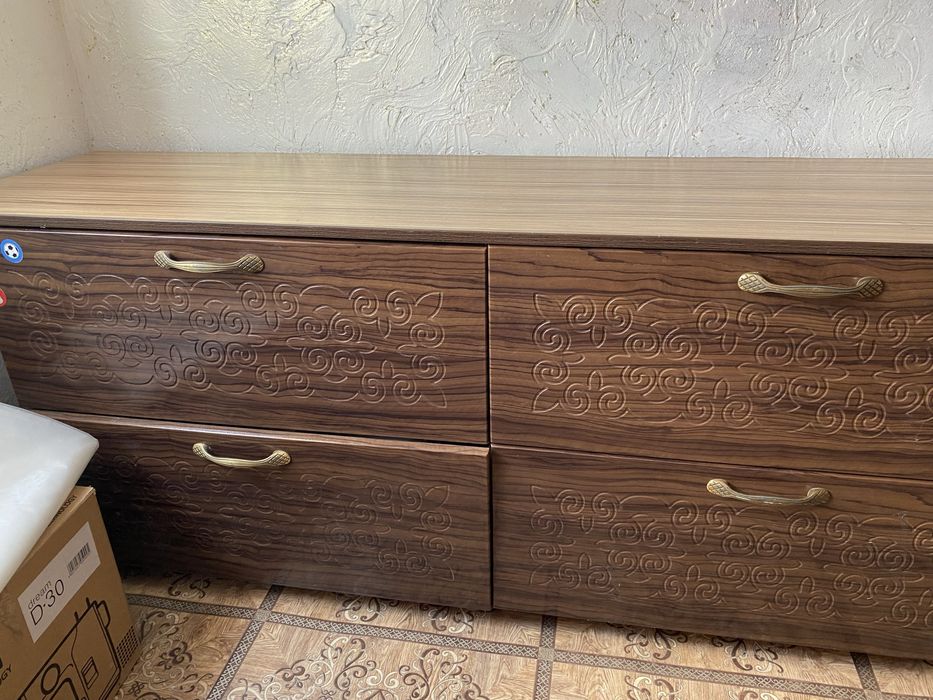 Продам Комод в хорошем состоянии