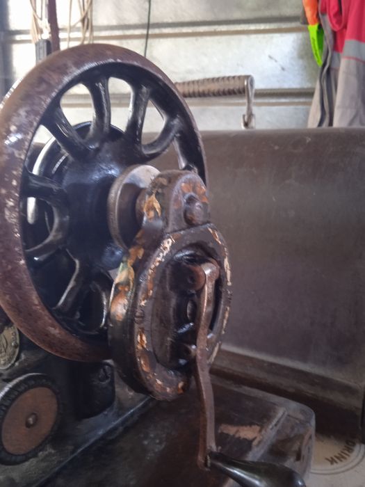 Шевна машина Сингер