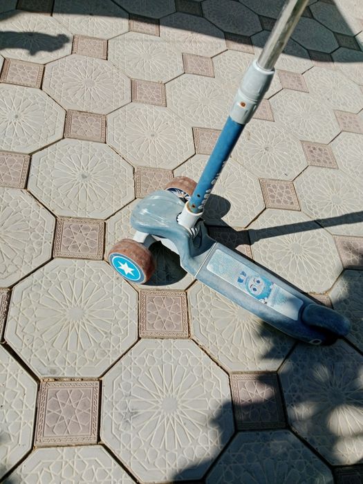 самокат в очень хорошем состоянии