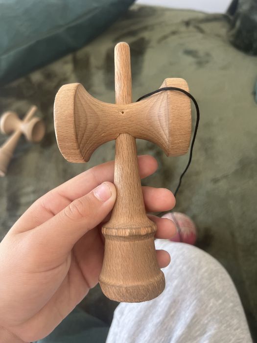 kendama zackie si ken strogo nu sunati aici sunati la 0745 350 302
