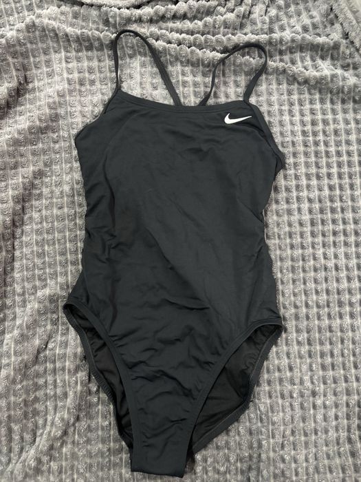 Дамски цял бански Nike