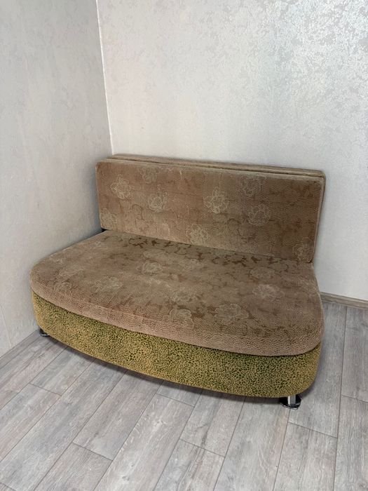 Продам диван в хорошем сотоянии