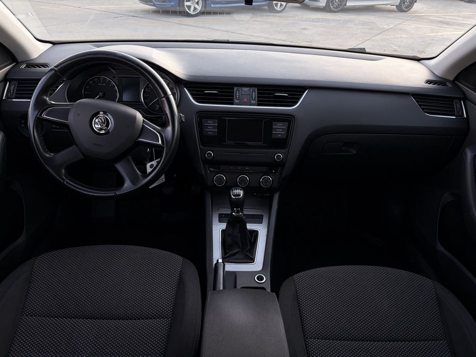 SKODA Octavia 2015 — imagine 4