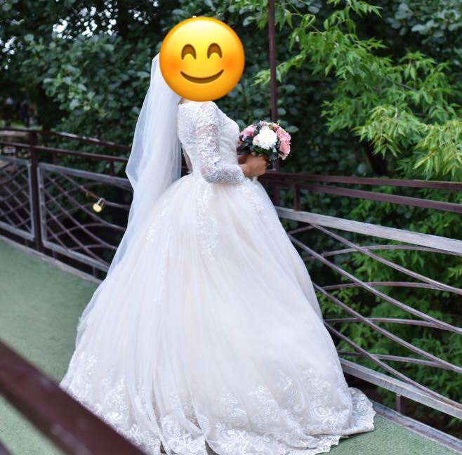 Срочно продам 2 свадебных платья в комплекте