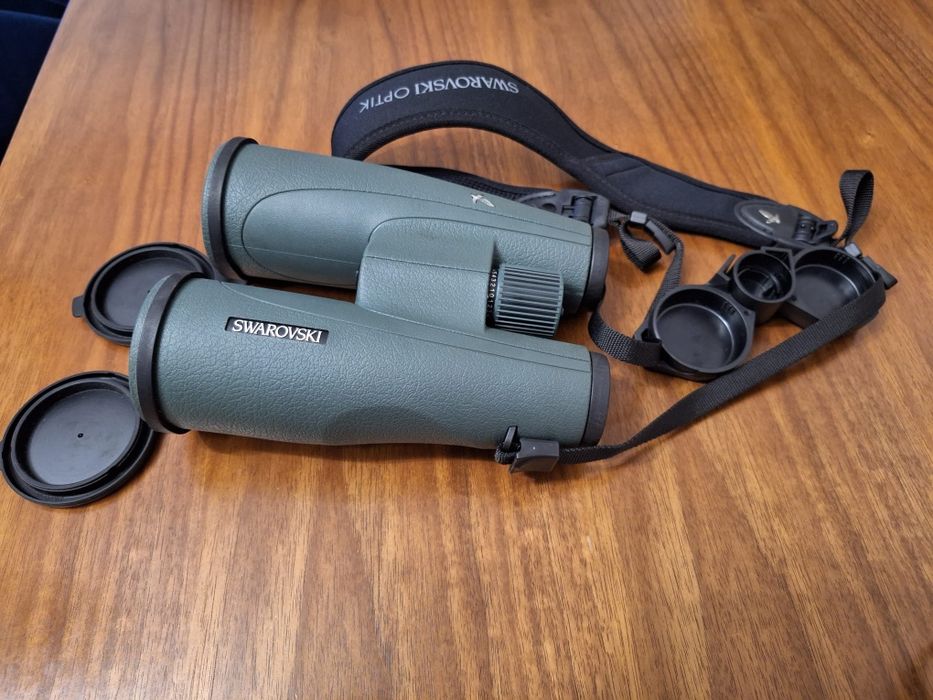 Vând binoclu Swarovski slc 15x56