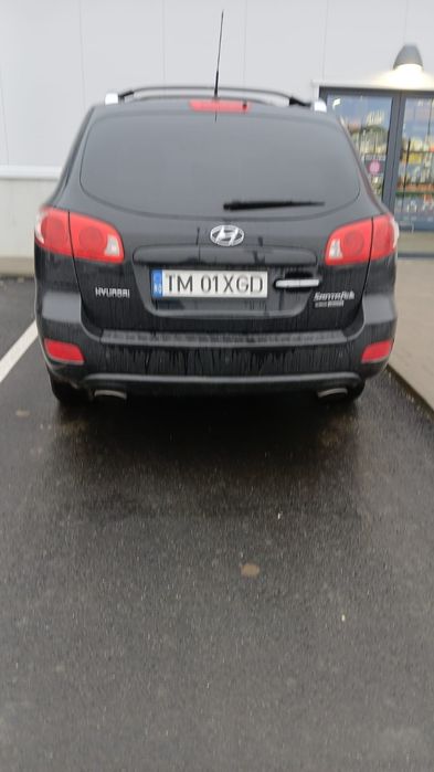 Hyunday Santa Fe