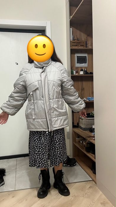 Продам куртку демисезонную