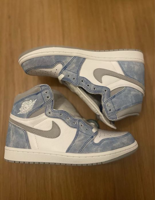 Adidasi Nike Air Jordan 1 Retro Hyper Royale Blue - Super Sales