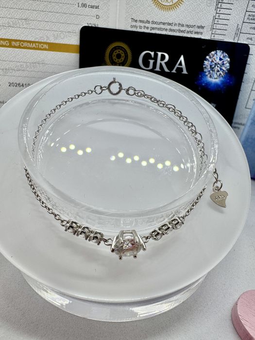 Сребърна гривна с мойсанит (диамант) 1 карат