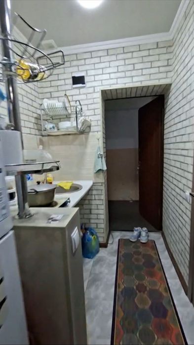 Продается квартира в общежитии Мирзо Улукбекский район, Буз-2, 1/1/4
