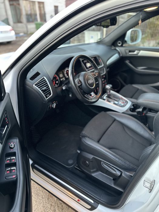AUDI Q5 2.0 TDI S-Line Automat