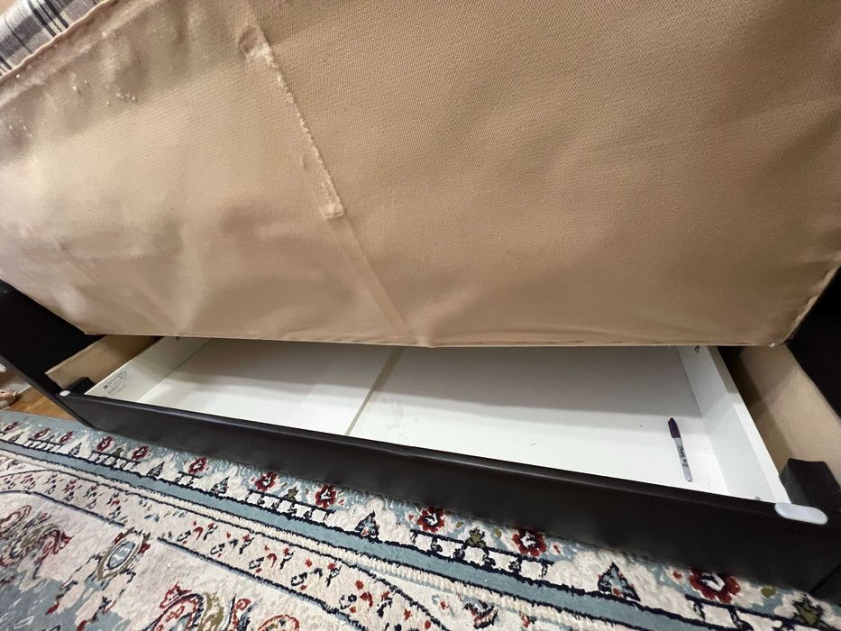 Б/У Диван, пуфик -скамейка