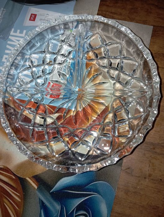 Продаются хрустальные вазы