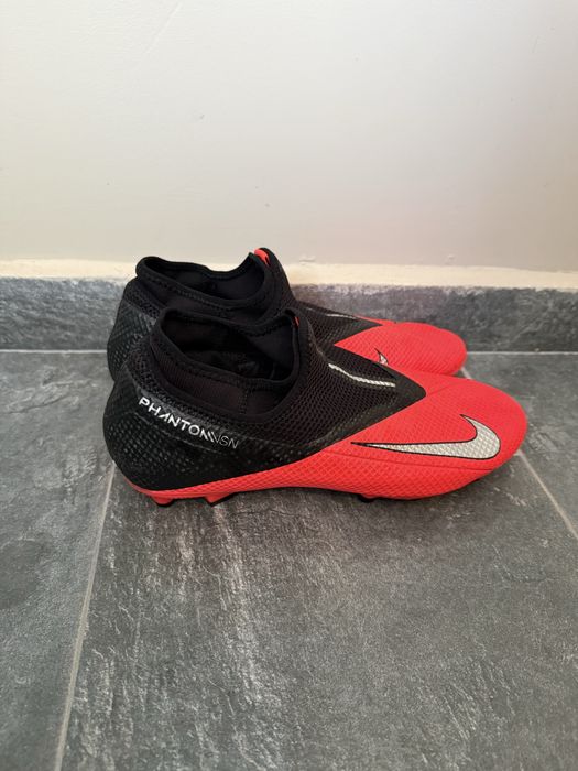 Бутонки Nike Phantom