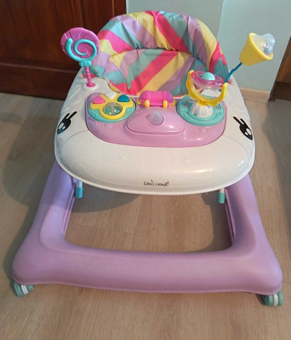 Детска проходилка Unicorn – запазена, с играчки и музика