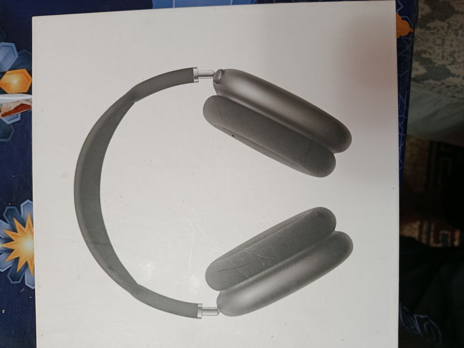 AirPods max (lux)