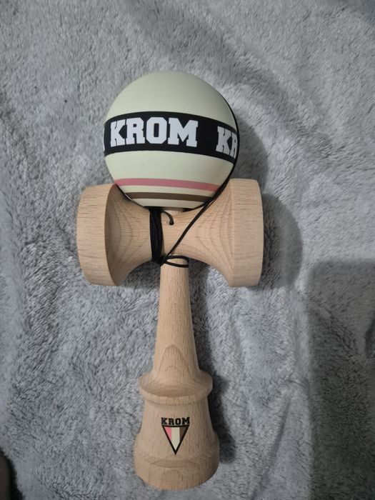 Vand kendama strogoo