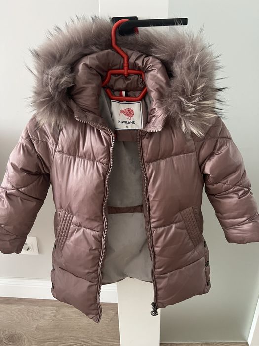 Продам куртку на девочку . производстао турция