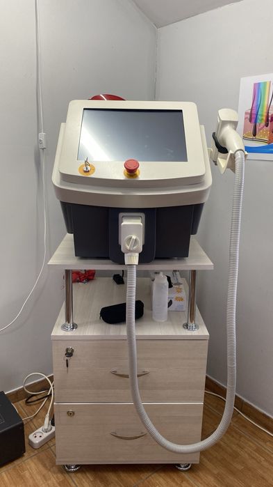 Аппапат диодный лазер для эпиляции.