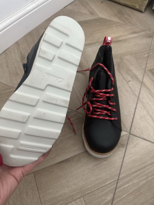 Ghete Clarks pentru baieti, noi, negru, nepurtati, marimea 35