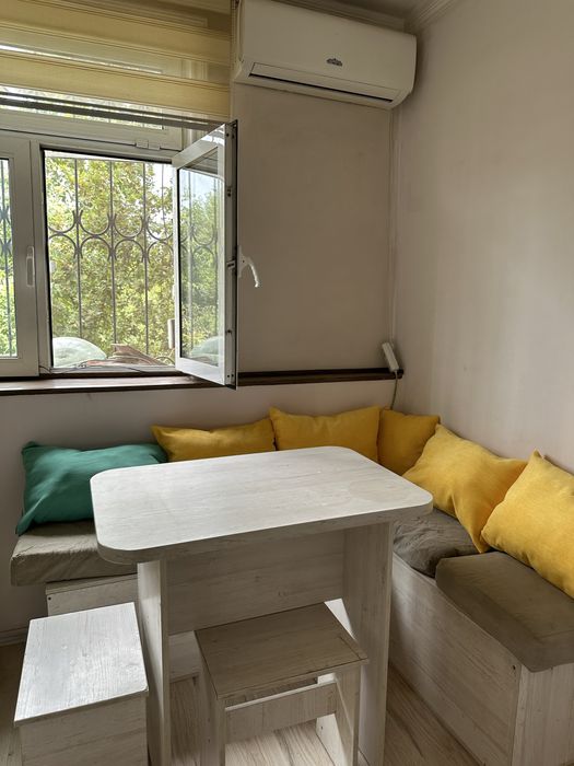 Qizlarga kvartira sheriklikka Novza