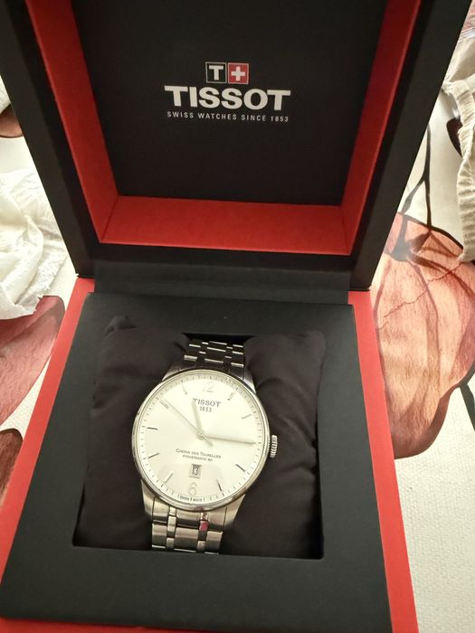 Продам часы тиссот