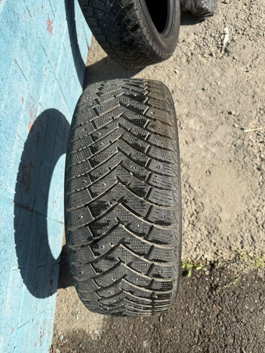 Продам зимние шины