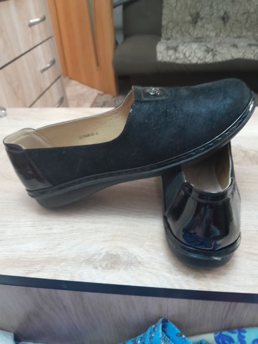 Продам туфли новые 41 размер.