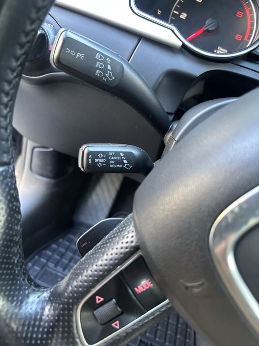 Anunt Audi A5 / 2.0 /143 cp / 2011  / Xenon / interior piele / import