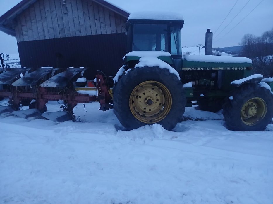Tractor john deere 4240S