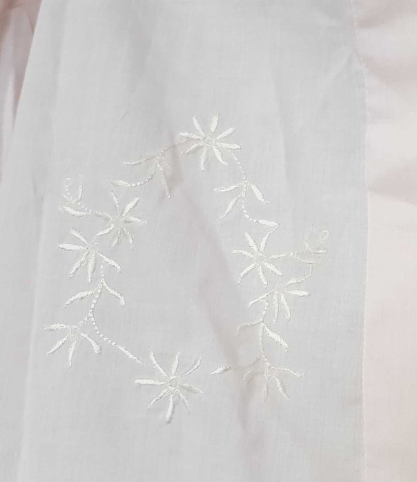 Нова дамска блуза с дантели с бродерия