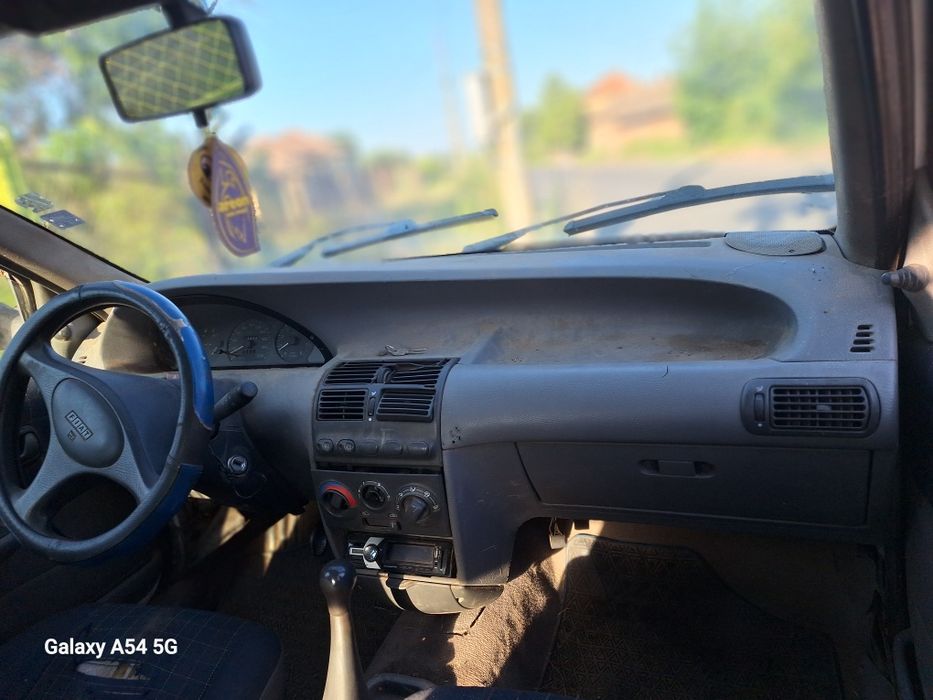 Fiat punto 1.1 продава 250 евро