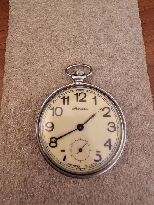 Часы молния ссср в хорошем состоянии рабочие