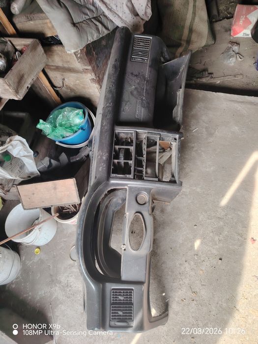 Продам запчасти на ауди б4 2.0