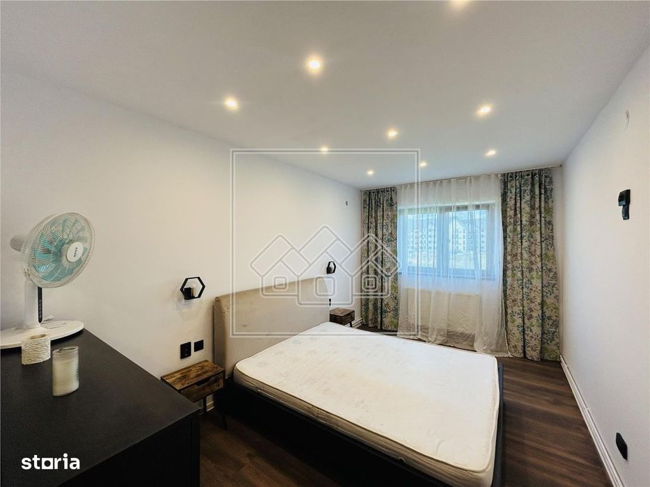 Ap decomandat, 2 camere si balcon, etaj 13, zona Pictor Brana