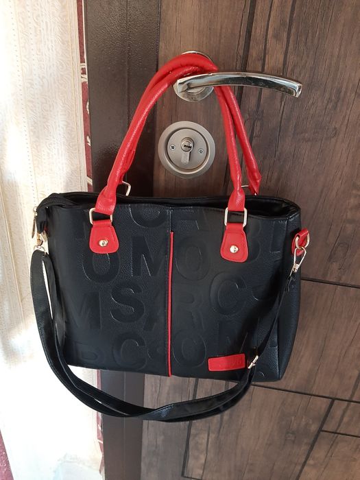 Нова дамска  чанта