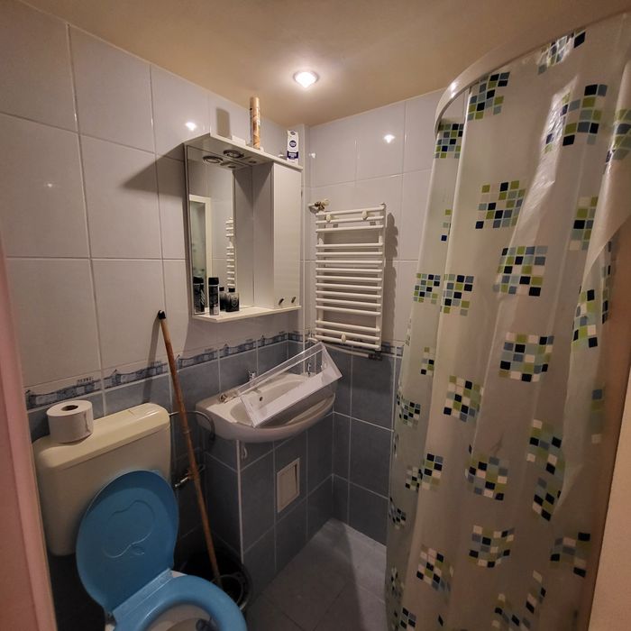 Inchiriez garsoniera