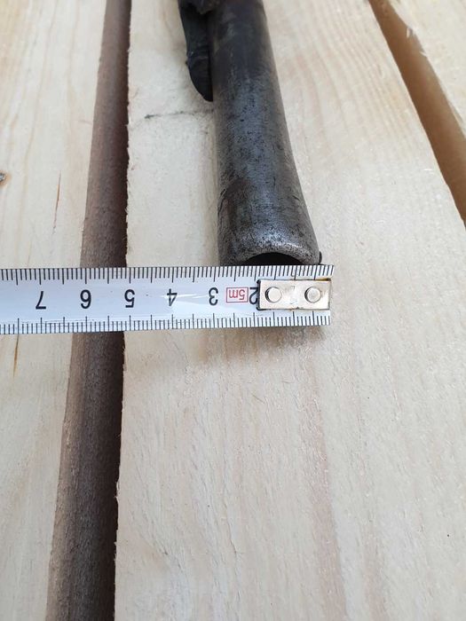 Стара пушка за стена