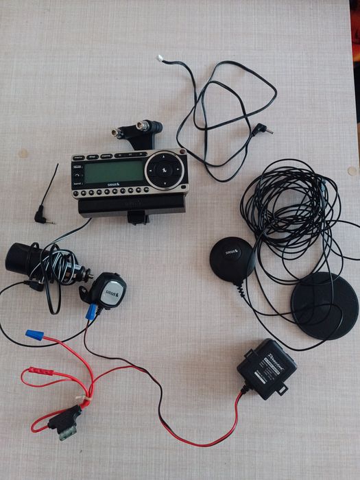 Sistem audio moto/atv,2 radio,2 boxe cromate,sistem prindere ghidon